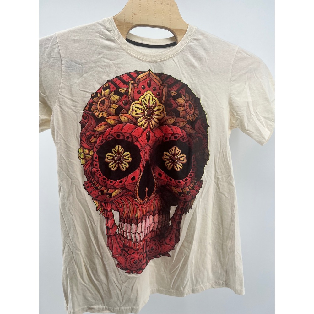 Beemistic Graphic Skull T Shirt Cream Color Size Large